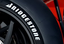 bridgestone - монополный поставщик покрышек motogp