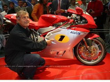 moto2: жакомо агостини может вернуться в гонки с cagiva